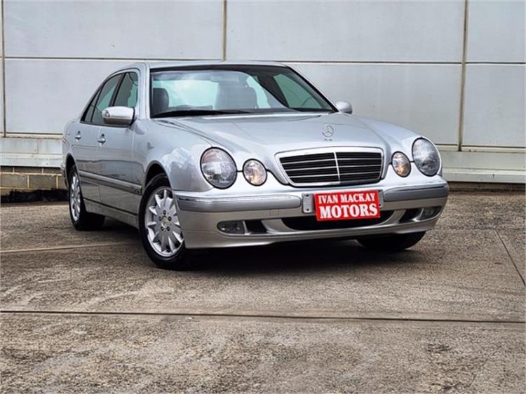 2001 MERCEDES-BENZ E240 4D SEDAN CLASSIC W210